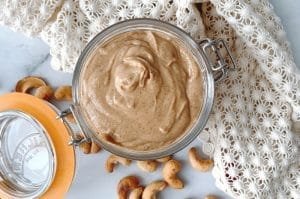 زبدة الكاجو المنزلية