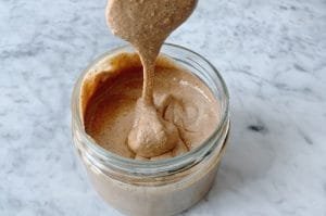 زبدة الكاجو المنزلية